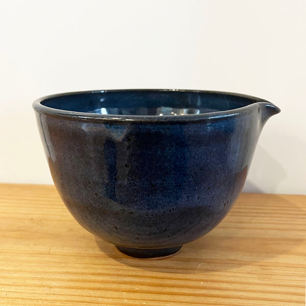 Bowl with Spout